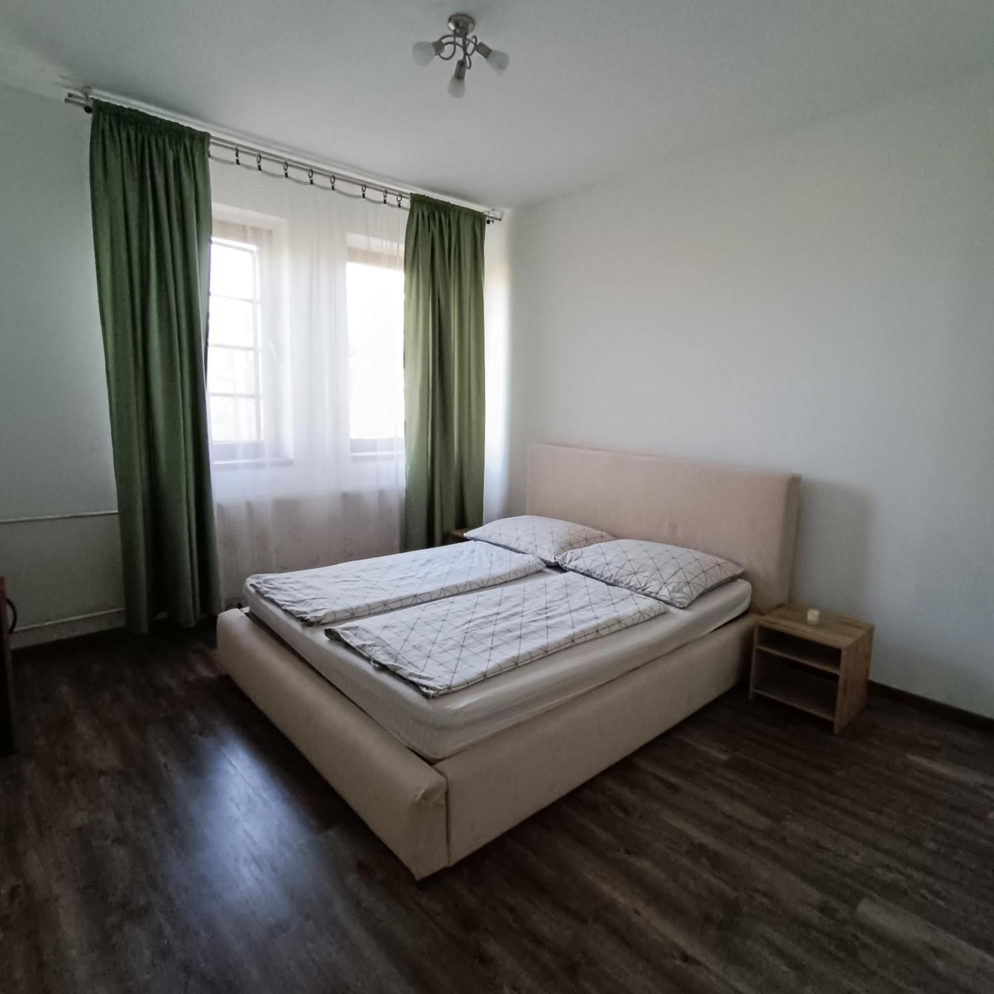 Apartament Napkelte Vendeghaz Segedyn Zewnętrze zdjęcie